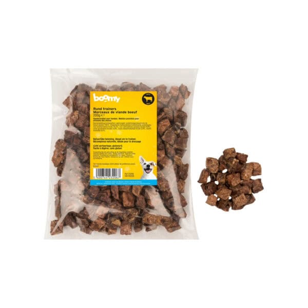 De runderlong blokjes zijn natuurlijke snacks met een grootte van ong. 1,5cm in kubusvorm met een luchtige, poreuze textuur. Perfect voor trainingen!